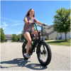 hu-dyu-ux-bmx-female-rider-neighborhood-street-a39749 DYU UX BMX elektromos kerékpár